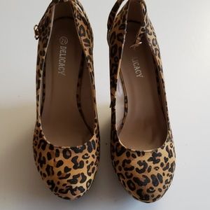 Leopard print wedge